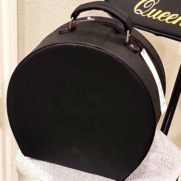 Nicole Miller New York Travel Beauty Case - Picture 7 of 9